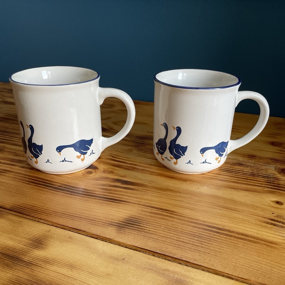 Vintage CIPA Porcellana Italy  1980s White Cobalt Blue Geese Mug 3.25" Set Of 2